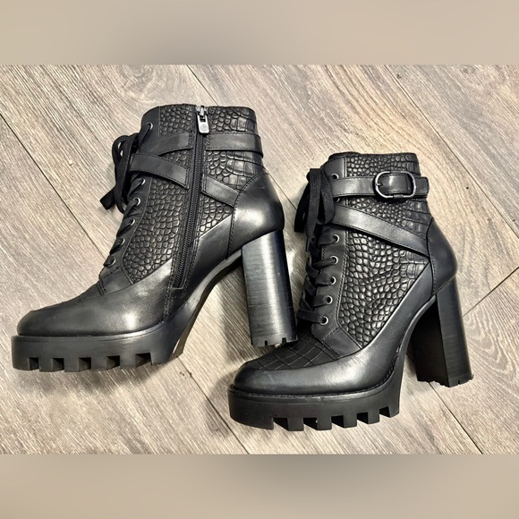 ANTONIO MELANI Black Croc-Embossed Ankle Booties - Picture 2 of 8